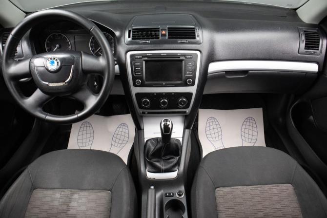 Skoda Octavia II (A5) Рестайлинг с пробегом 2011 года, цена 659 000 рублей, 245000 км, лифтбек, Автокод Объявления