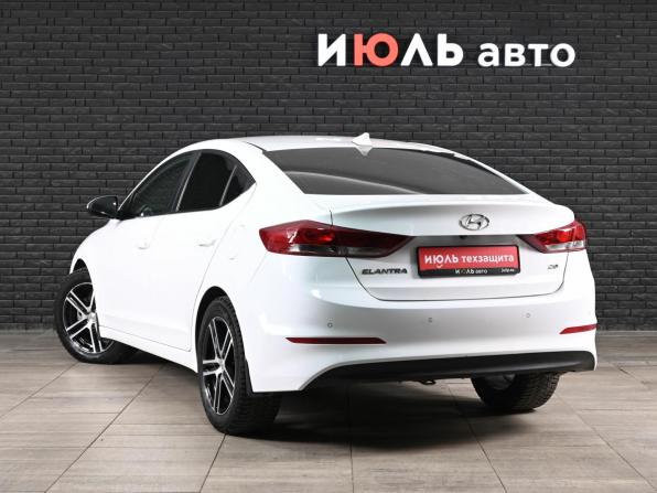 Hyundai Elantra VI (AD) с пробегом 2017 года, цена 1 390 000 рублей, 105528 км, седан, Автокод Объявления