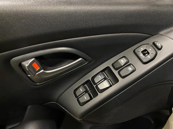 Hyundai ix35 I Рестайлинг с пробегом 2014 года, цена 1 350 000 рублей, 158087 км, внедорожник, Автокод Объявления