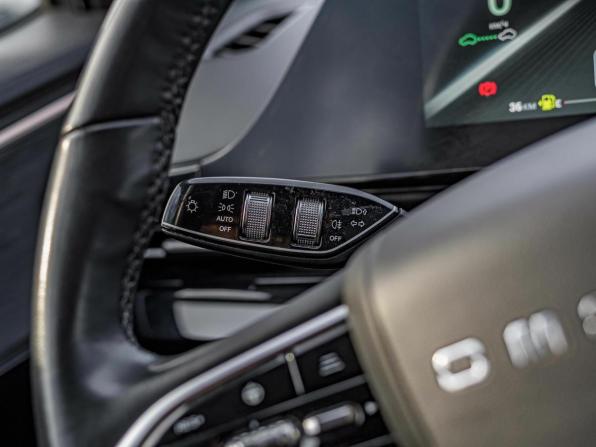 Omoda C5 I с пробегом 2023 года, цена 1 820 000 рублей, 74840 км, внедорожник, Автокод Объявления