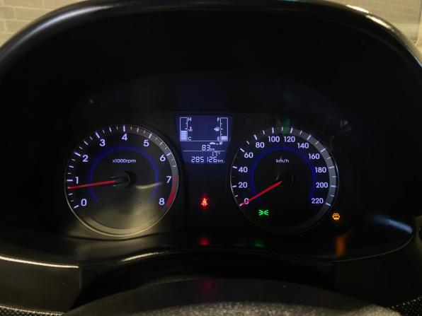 Hyundai Solaris I Рестайлинг с пробегом 2014 года, цена 700 000 рублей, 285123 км, седан, Автокод Объявления