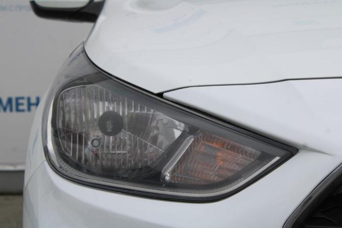 Hyundai Solaris II с пробегом 2018 года, цена 1 050 000 рублей, 186000 км, седан, Автокод Объявления