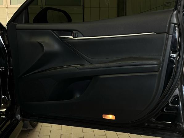 Toyota Camry VIII (XV70) Рестайлинг с пробегом 2021 года, цена 2 599 000 рублей, 161135 км, седан, Автокод Объявления