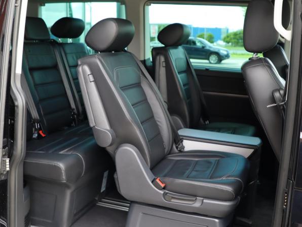 Volkswagen Multivan T6 Рестайлинг с пробегом 2022 года, цена 6 350 000 рублей, 140197 км, минивэн, Автокод Объявления