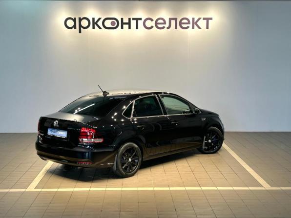 Volkswagen Polo V Рестайлинг с пробегом 2019 года, цена 1 517 000 рублей, 96000 км, седан, Автокод Объявления