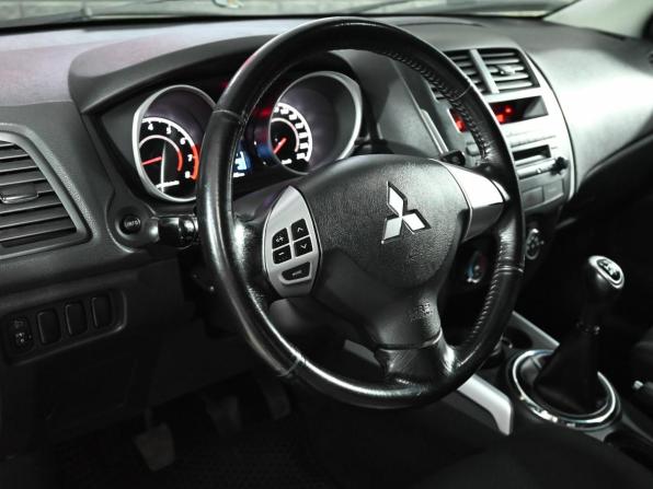 Mitsubishi ASX I с пробегом 2011 года, цена 990 000 рублей, 137370 км, внедорожник, Автокод Объявления