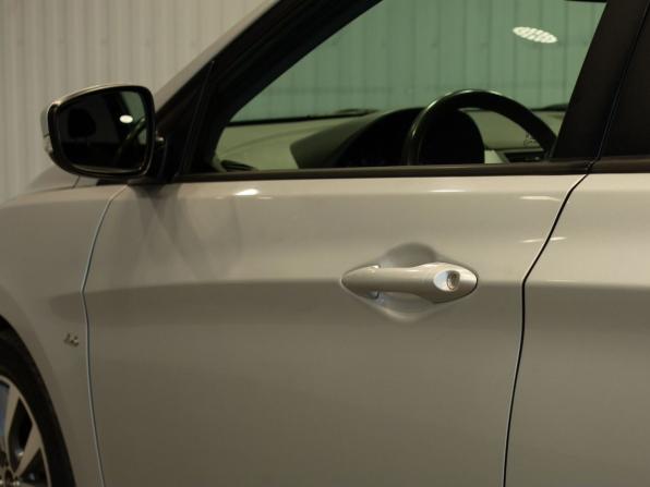 Hyundai Solaris I Рестайлинг с пробегом 2015 года, цена 1 040 000 рублей, 131024 км, седан, Автокод Объявления