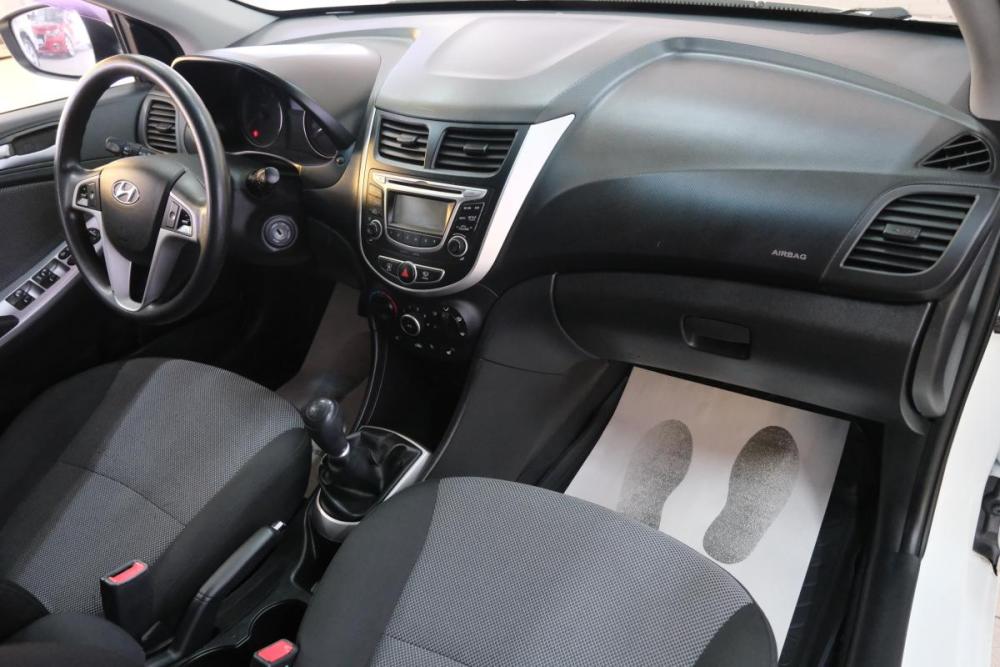 Hyundai Solaris I Омск  - изображение 18