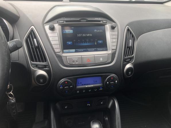Hyundai ix35 I Рестайлинг с пробегом 2013 года, цена 1 180 000 рублей, 198879 км, внедорожник, Автокод Объявления