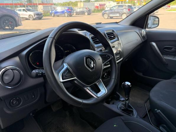 Renault Sandero II Рестайлинг с пробегом 2019 года, цена 1 141 000 рублей, 109588 км, хэтчбек, Автокод Объявления