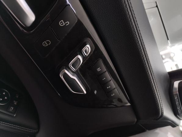 Mercedes-Benz CLS II (C218) Рестайлинг с пробегом 2014 года, цена 3 299 000 рублей, 133946 км, седан, Автокод Объявления