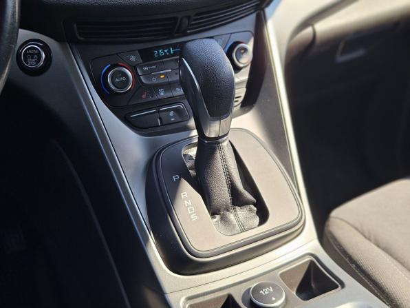 Ford Kuga II Рестайлинг с пробегом 2018 года, цена 1 602 000 рублей, 151050 км, внедорожник, Автокод Объявления