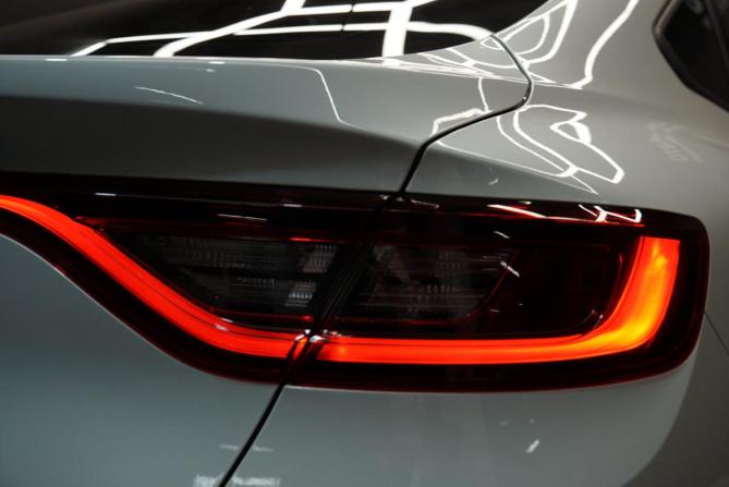 Renault Arkana I с пробегом 2021 года, цена 1 888 000 рублей, 89900 км, внедорожник, Автокод Объявления
