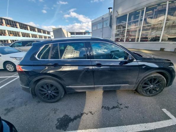 Volkswagen Tiguan II Рестайлинг с пробегом 2021 года, цена 2 720 000 рублей, 160000 км, внедорожник, Автокод Объявления