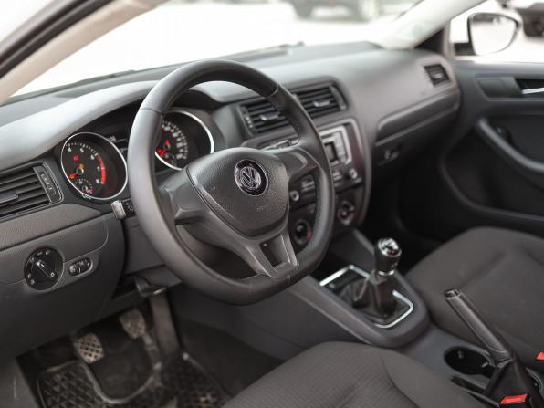 Volkswagen Jetta VI Рестайлинг с пробегом 2015 года, цена 1 079 000 рублей, 187000 км, седан, Автокод Объявления