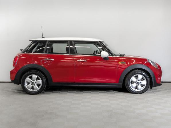 Mini Hatch III (F55/F56) с пробегом 2017 года, цена 1 750 000 рублей, 76993 км, хэтчбек, Автокод Объявления
