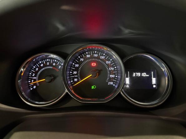 Renault Logan II Рестайлинг с пробегом 2020 года, цена 1 245 000 рублей, 38000 км, седан, Автокод Объявления