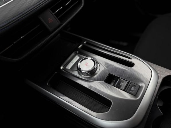 Haval Jolion I Рестайлинг с пробегом 2024 года, цена 2 230 000 рублей, 6795 км, внедорожник, Автокод Объявления