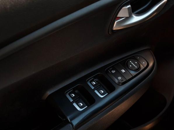 Kia Rio IV с пробегом 2019 года, цена 1 429 000 рублей, 74250 км, седан, Автокод Объявления