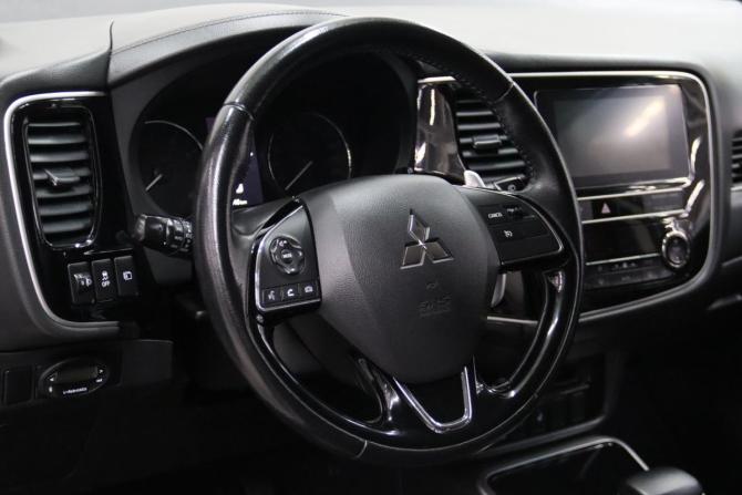 Mitsubishi Outlander III Рестайлинг 3 с пробегом 2019 года, цена 2 595 950 рублей, 127146 км, внедорожник, Автокод Объявления