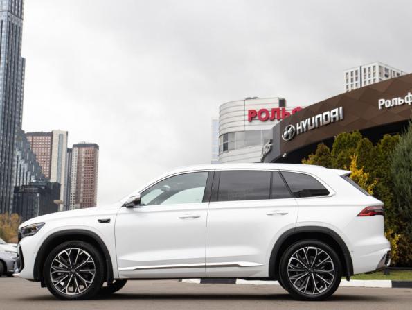 Geely Monjaro I Рестайлинг 2 (China Market) с пробегом 2025 года, цена 3 899 000 рублей, 10500 км, внедорожник, Автокод Объявления