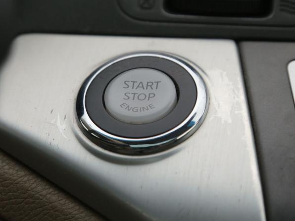 Nissan Murano II (Z51) Рестайлинг с пробегом 2012 года, цена 1 051 000 рублей, 259000 км, внедорожник, Автокод Объявления