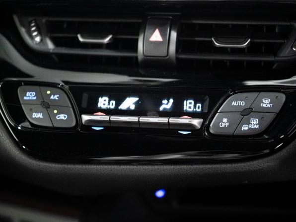 Toyota C-HR I с пробегом 2019 года, цена 1 780 500 рублей, 65943 км, внедорожник, Автокод Объявления