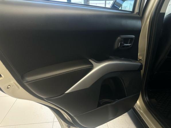 Mitsubishi Outlander II с пробегом 2008 года, цена 999 000 рублей, 181517 км, внедорожник, Автокод Объявления