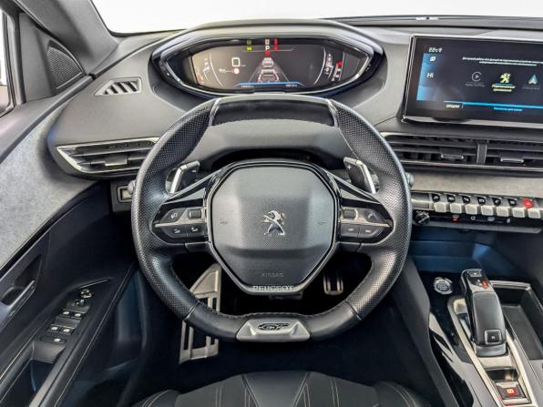 Peugeot 3008 II Рестайлинг с пробегом 2021 года, цена 1 880 000 рублей, 145934 км, внедорожник, Автокод Объявления