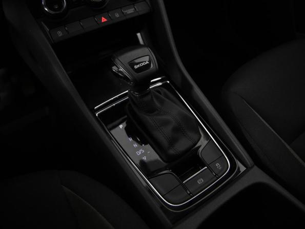 Skoda Karoq I с пробегом 2021 года, цена 2 049 000 рублей, 118685 км, внедорожник, Автокод Объявления