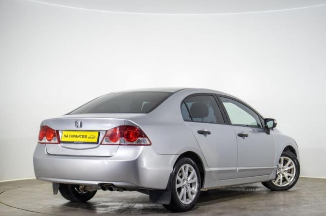 Honda Civic VIII с пробегом 2007 года, цена 649 000 рублей, 320000 км, хэтчбек, Автокод Объявления