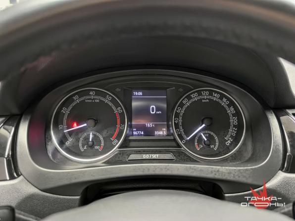 Skoda Rapid I Рестайлинг с пробегом 2017 года, цена 1 168 000 рублей, 96000 км, лифтбек, Автокод Объявления