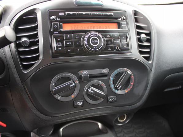 Nissan Juke I с пробегом 2013 года, цена 1 089 000 рублей, 139278 км, внедорожник, Автокод Объявления