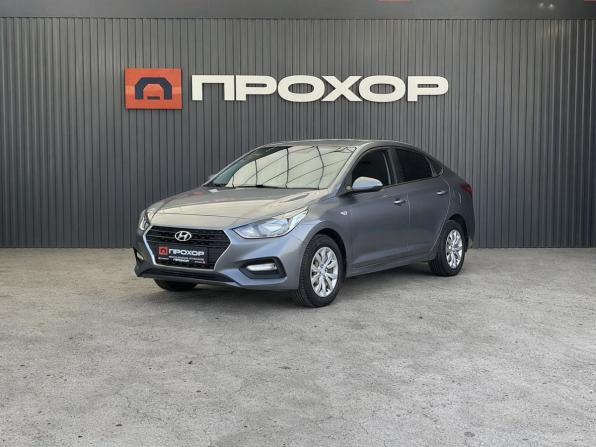 Hyundai Solaris II с пробегом 2017 года, цена 1 097 000 рублей, 159237 км, седан, Автокод Объявления