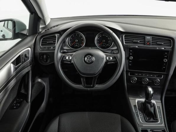 Volkswagen Golf VII Рестайлинг с пробегом 2018 года, цена 1 899 000 рублей, 77796 км, хэтчбек, Автокод Объявления