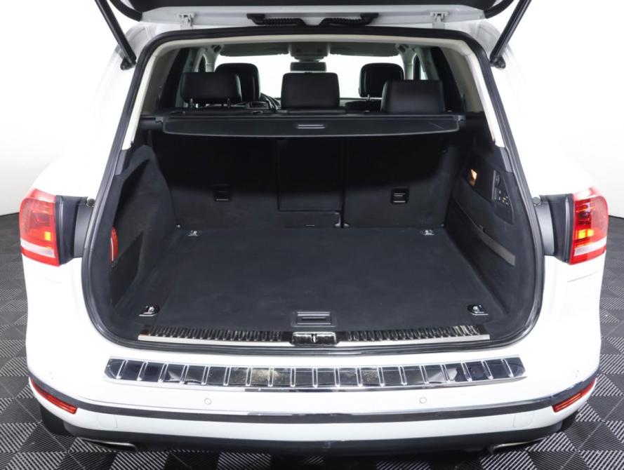 Volkswagen Touareg II Рестайлинг Москва  - изображение 10