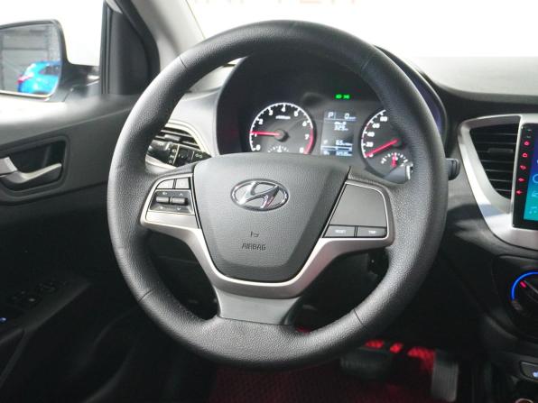 Hyundai Solaris II с пробегом 2019 года, цена 1 669 000 рублей, 32535 км, седан, Автокод Объявления