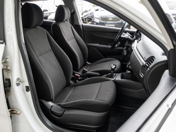 Kia Rio IV с пробегом 2019 года, цена 1 380 000 рублей, 130051 км, хэтчбек, Автокод Объявления