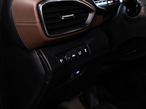 Hyundai Santa Fe IV Рестайлинг с пробегом 2021 года, цена 3 599 700 рублей, 156341 км, внедорожник, Автокод Объявления