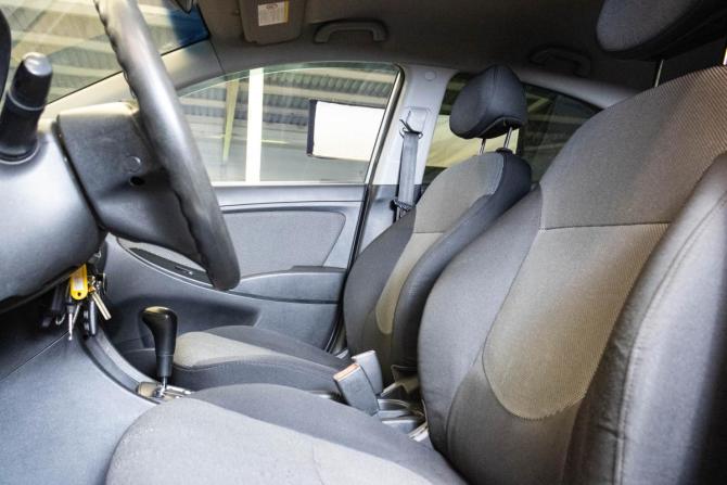 Hyundai Solaris I с пробегом 2012 года, цена 829 000 рублей, 212052 км, седан, Автокод Объявления