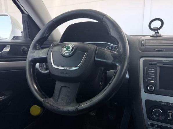 Skoda Octavia II (A5) Рестайлинг с пробегом 2009 года, цена 889 000 рублей, 236544 км, универсал, Автокод Объявления