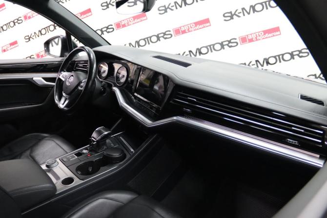 Volkswagen Touareg III с пробегом 2019 года, цена 4 195 950 рублей, 188189 км, внедорожник, Автокод Объявления