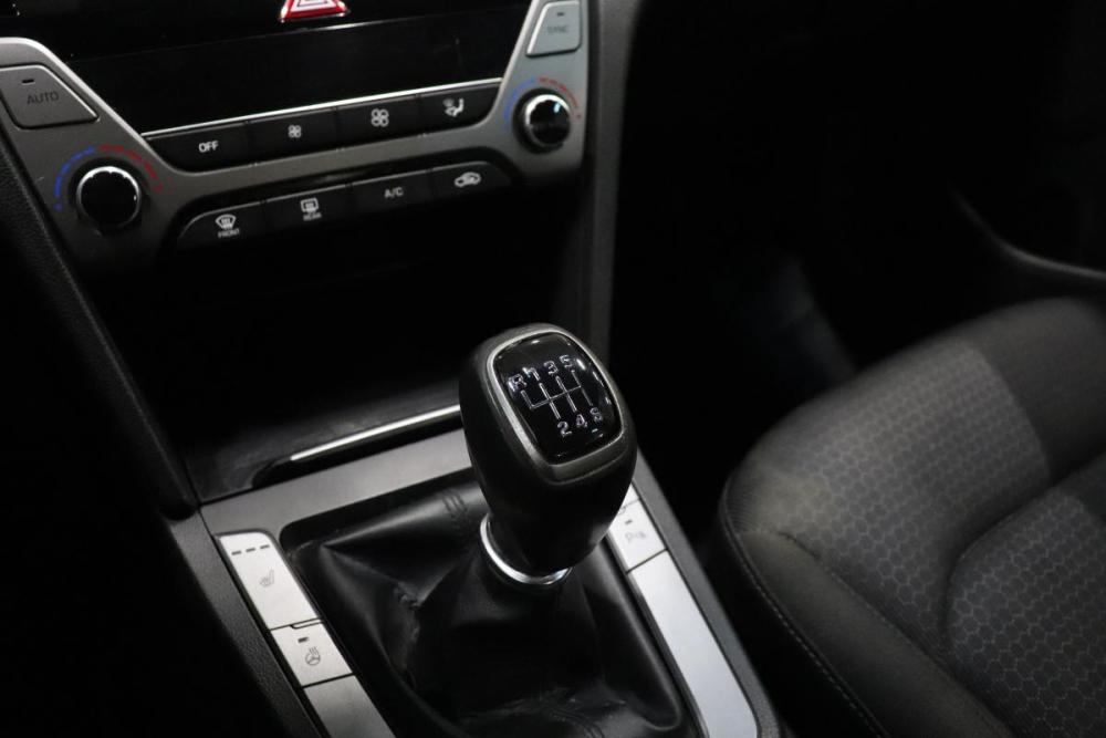 Hyundai Elantra VI (AD) Ульяновск  - изображение 11
