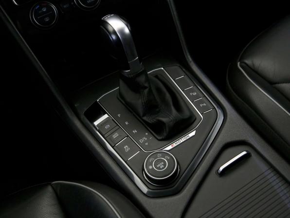 Volkswagen Tiguan II с пробегом 2017 года, цена 1 970 000 рублей, 198748 км, внедорожник, Автокод Объявления