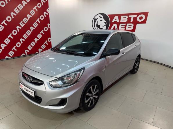 Hyundai Solaris I с пробегом 2012 года, цена 829 000 рублей, 189045 км, хэтчбек, Автокод Объявления