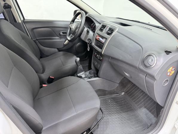 Renault Sandero II Рестайлинг с пробегом 2019 года, цена 970 000 рублей, 91686 км, хэтчбек, Автокод Объявления