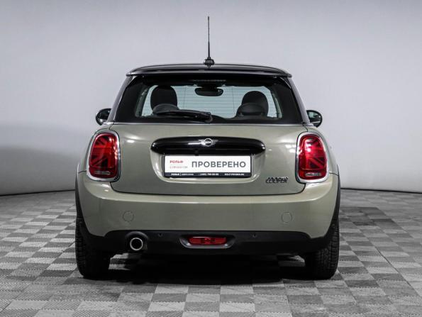Mini Hatch III (F55/F56) Рестайлинг с пробегом 2019 года, цена 2 050 000 рублей, 59500 км, хэтчбек, Автокод Объявления