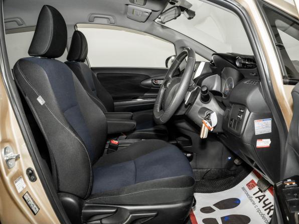 Toyota Wish II Рестайлинг с пробегом 2014 года, цена 1 370 000 рублей, 109900 км, минивэн, Автокод Объявления
