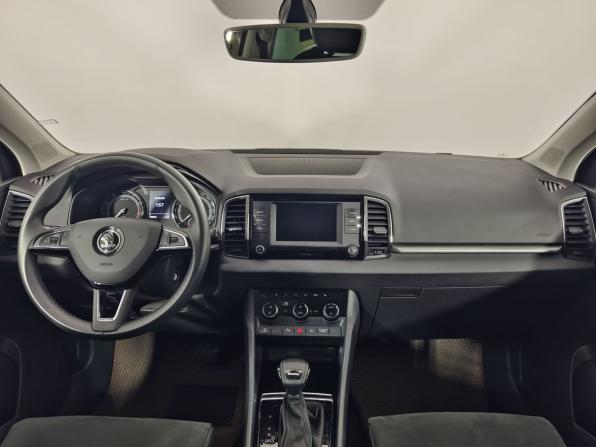 Skoda Karoq I с пробегом 2020 года, цена 1 990 000 рублей, 140505 км, внедорожник, Автокод Объявления