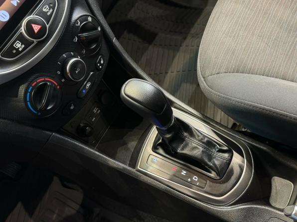 Hyundai Solaris I Рестайлинг с пробегом 2014 года, цена 915 000 рублей, 165133 км, седан, Автокод Объявления
